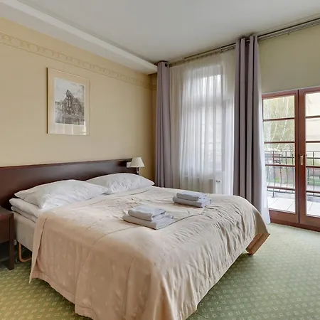 Jaskowy Dworek 3* Gdańsk