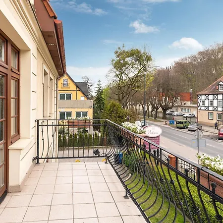Jaskowy Dworek 3*